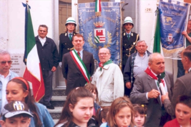 1998 - A Nibionno (PR) in ricordo del partigiano A. Coti Zelati